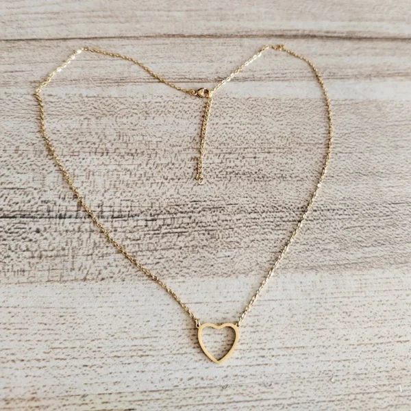 Simple Luxury Heart Shaped Necklace Mini Heart Chocker Necklace for Women - Image 2